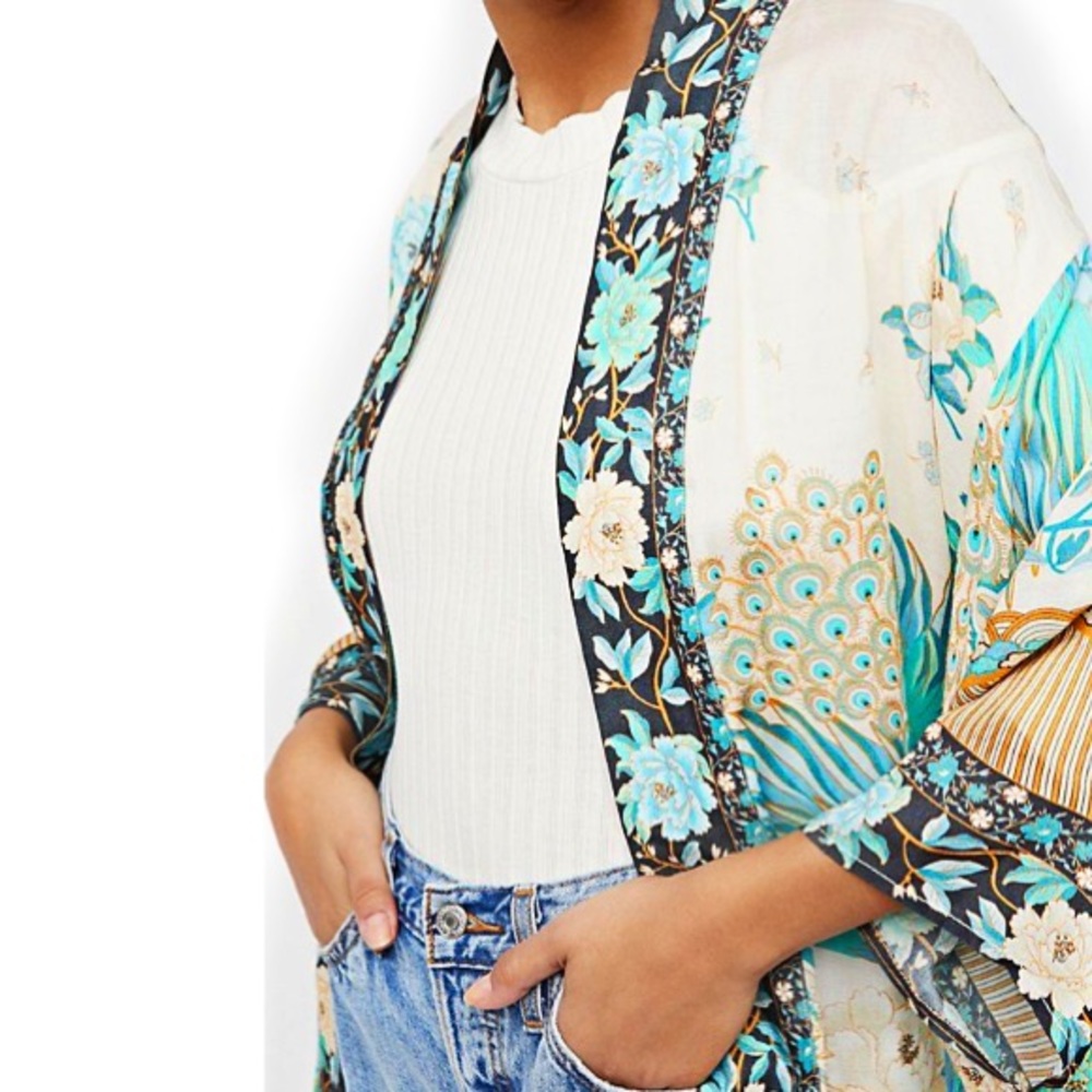 Cloud Dancer Short KIMONO Beach Wrap Coverup - Picture 2 of 6